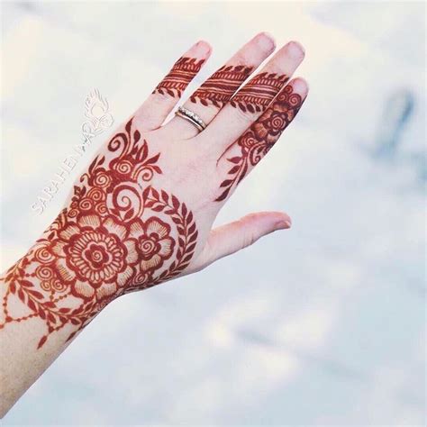 Simple Arabic Style Latest Mehndi Designs 2020 Images For Engagement 13