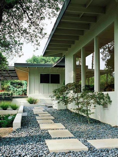 You can add an asian flair to your front entry by selecting a door with the right colors. 18 Relaxing Japanese-Inspired Front Yard Décor Ideas - DigsDigs