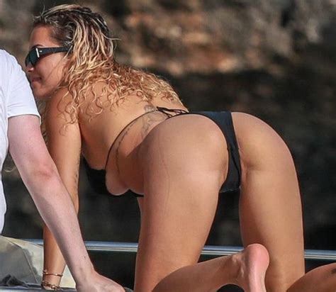 Rita Ora Fappening Pussy In A Bikini Pics The Fappening