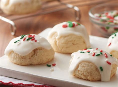 Cut out template and trace onto heavy paper or cardboard. Pillsbury Christmas Cookies Directions : Snowman Christmas ...