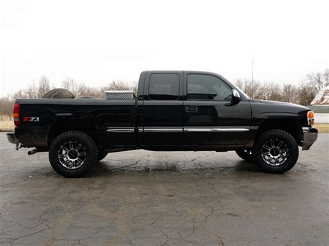 Mine are 285 65r18 nitto's, with a 2.5 as. 2002 GMC Sierra 1500 - 18x9 Helo Wheels 285/65R18 Atturo ...