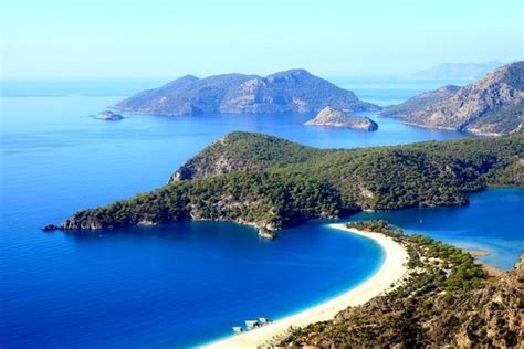 L'ancien royaume il y a plus de mille ans, le lac de van était proche de tushpa qui était autrefois la capitale de l'urartu. Liste pour partir en voyage en Turquie : les vêtements à ...