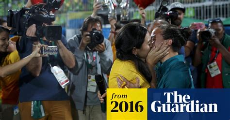 Love Wins Brazilian Women S Rugby Player Gets First Olympic Marriage Proposal Rio 2016 The