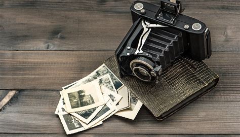 8 my best friend, whose name is annie, is studying in paris now. The First Camera Invented: How Did It Work? | Sciencing