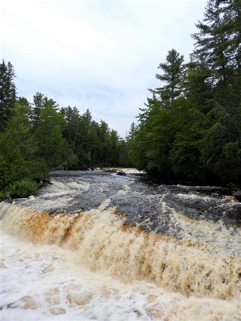 Lower Tahquamenon Falls Lower Falls Is A Series Of Five Sm Flickr