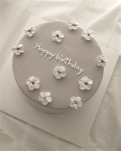 Pin By Lem Annie On Eat Simple Birthday Cake Pretty Birthday Cakes