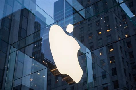 Apple Inc. Is Developing Virtual Reality Technology With Secret ...