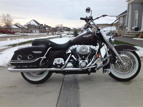 This engine is transversely mounted and features dry sump lubrication, fuel injection and a cable operated throttle. Buy 2005 HARLEY DAVIDSON ROAD KING CLASSIC FLHRCI on 2040 ...