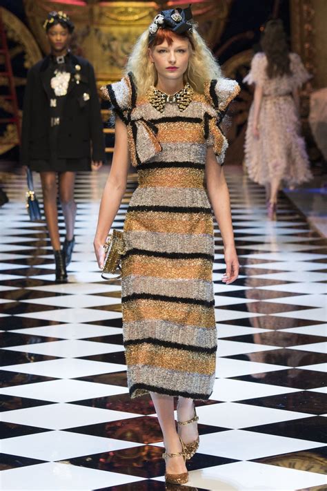 Dolce Gabbana Fall Ready To Wear Collection Runway Looks