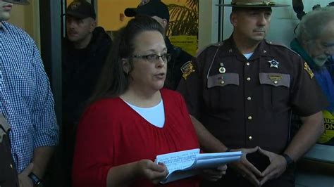 kentucky clerk kim davis says she won t issue same sex marriage licenses but will allow her