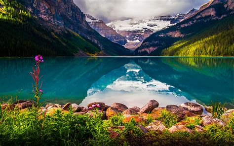 Lake Louise Reflections Lake Louise Is A Hamlet In Banff National Park