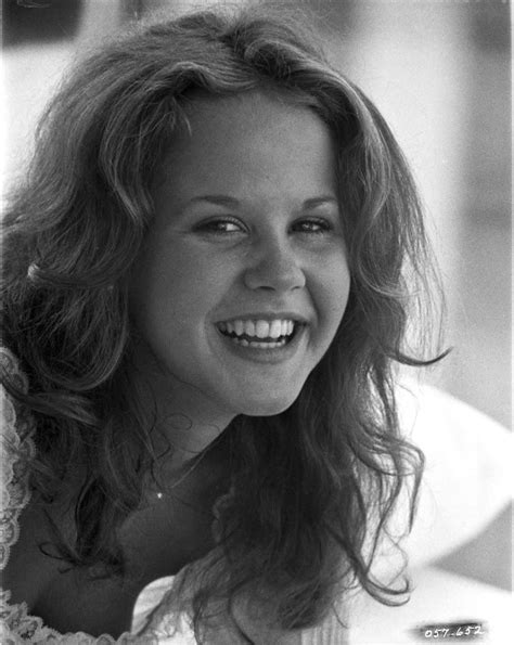 Celebrity Photos Linda Blair Smiling Classic Close Up Portrait Photo