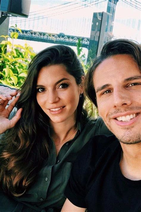 Yann sommer is a swiss goalkeeper who guards the goal for the bundesliga side borussia monchengladbach. So geniessen unsere Nati-Stars ihre Ferien - Schweizer ...