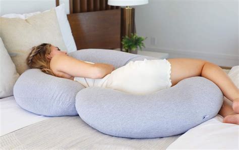 The Best Pregnancy Pillows For Every Sleep Preference