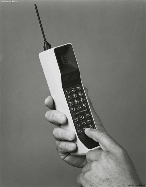 Dynatac 8000x The First Commercially Available Cell Phone 1983