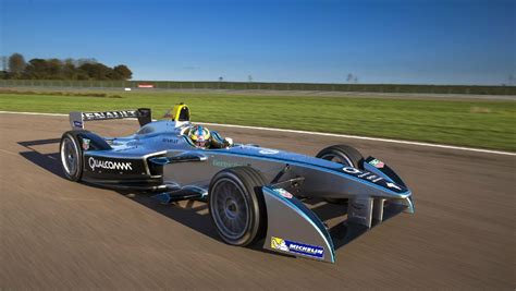 View the latest results for formula e 2021. GLOBE-Net Formula 1 Cars - Going Green with all electric races - GLOBE-Net