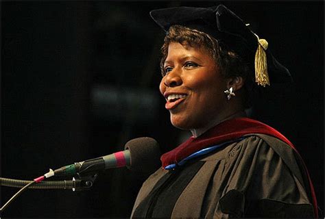 Simmons College Mourns For Journalist Gwen Ifill An Alumna The