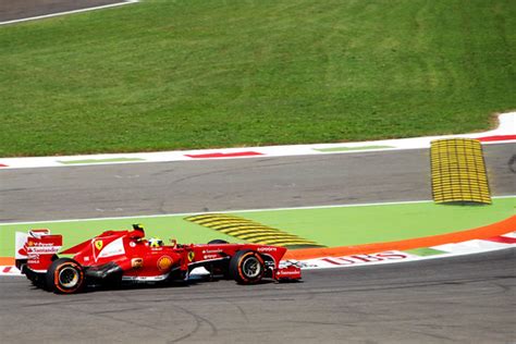 Mesmo com o acionamento da luz verde, demorou algum tempo para que os pilotos. Monza Treino Livre F1 06/09/13 | Ferrari - Felipe Massa ...
