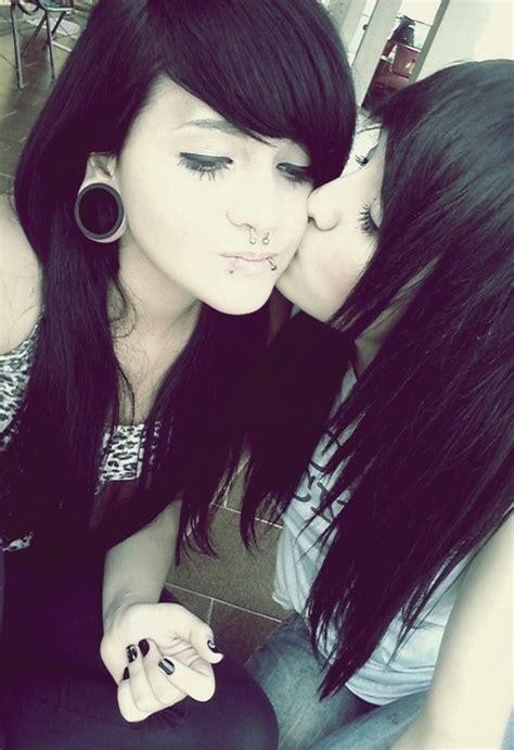 Lesbian Cute Emo Couples Emo Couples Emo Scene Hair