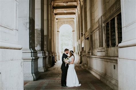 City Hall Wedding Photos That Will Make You Sprint To The Courthouse City Hall Wedding
