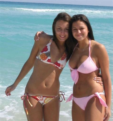 Sizzling Sweethearts Tits On The Beach Gallery EBaum S World