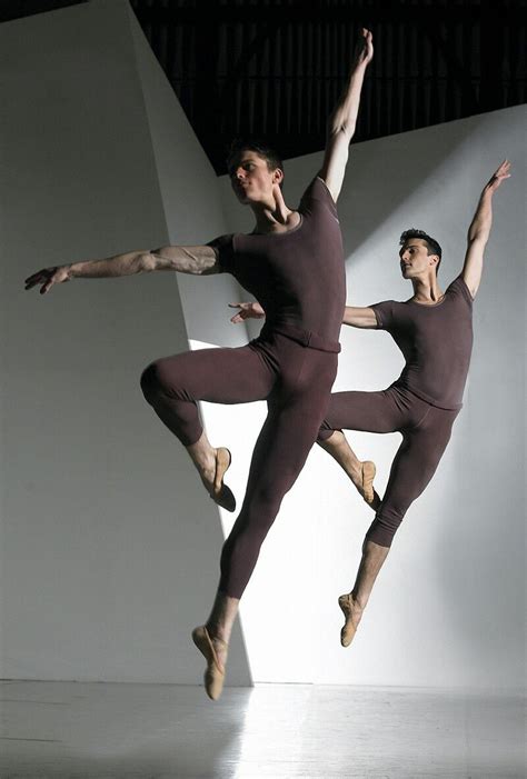 Pin By Jose Hernandez On Dance Ography Male Ballet Dancers Male