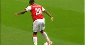 World greatest Trick by Fc Arsenals Defender Johan Djourou