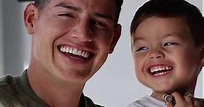 La foto que confirma el impresionante parecido de James con su hijo Samuel