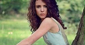 Amy Manson Biography: Age, Height, Weight, Net Worth and More - Inbloon