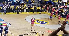 Efsanemiz Jan Vesely’ye Barcelona formasıyla Ülker Arena’da duygusal karşılama 🥹