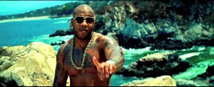 Flo Rida - Whistle [Official Video] - YouTube