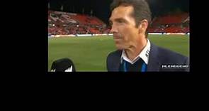 Guillermo Amor hablando inglés