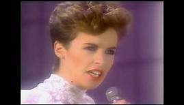 Sheena Easton - For Your Eyes Only (Music Video), Full HD (AI Remastered and Upscaled)
