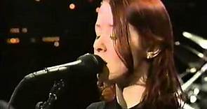 Suzanne Vega - Men In A War Live 1993