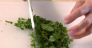 How To Mince Parsley
