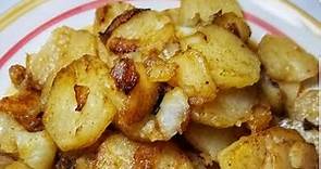 Southern Style Home Fried Potatoes and Onion Recipe! Oldschool HomeFried Potatoes Breakfast Potatoes