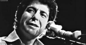 Listen back to Leonard Cohen’s chaotic concert in Tel Aviv, 1972 - Far Out Magazine