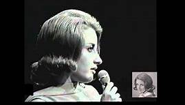 Lesley Gore, Singer of 'It's My Party,' Dies at 68