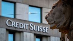 Por qué está en dificultades Credit Suisse y cómo podría impactar
