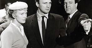 The Crooked Circle 1957 - John Smith, Fay Spain, Steve Brodie, Don Kelly