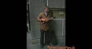 Jonty Bankes plays some blues on my ukulele