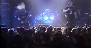 Hammer Smashed Face Live-Cannibal Corpse(lyrics)