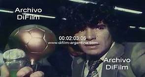 Diego Maradona firma contrato con Boca Juniors 1981