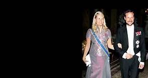 Mette-Marit de Noruega cumple 50 años: la princesa en algunos vestidos de noche...