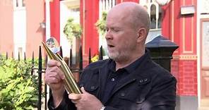 Steve McFadden Wins The Outstanding Achievement Award At The British Soap Awards 2016