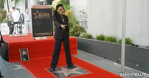 Lenny Kravitz sulla Walk of Fame: «Da ragazzo non avevo un posto per dormire, questa stella non potevo nemmeno sognarla»