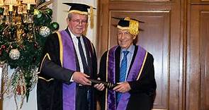 LSE honours Costas Simitis