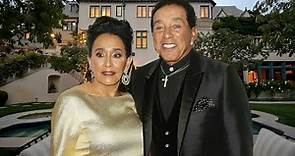 Singer Smokey Robinson Untold Story (Age, Personal Life, Albums, Kids, Wives, Lifestyle & Net Worth)