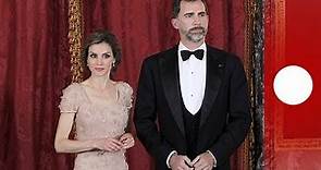 New King of Spain Felipe VI receives royal sash from predecessor Juan Carlos (recorded live feed)