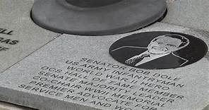 National Infantry Museum honors late U.S. senator and veterans with paver dedication